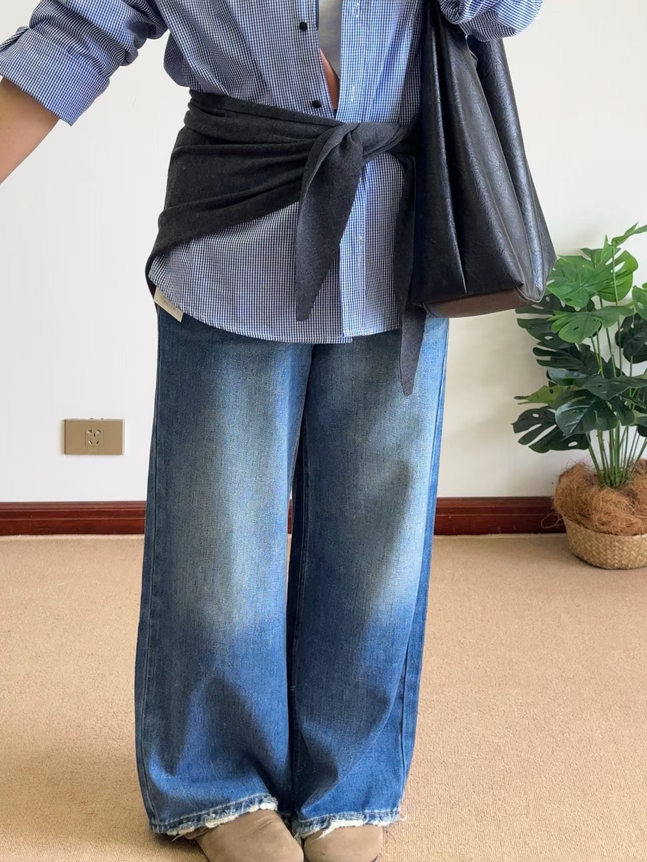 休闲韩系风秋季百搭水洗牛仔裤丝巾设计感长裤直筒裤显瘦百搭