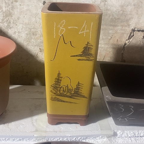 紫砂中国宜兴紫砂花盆，