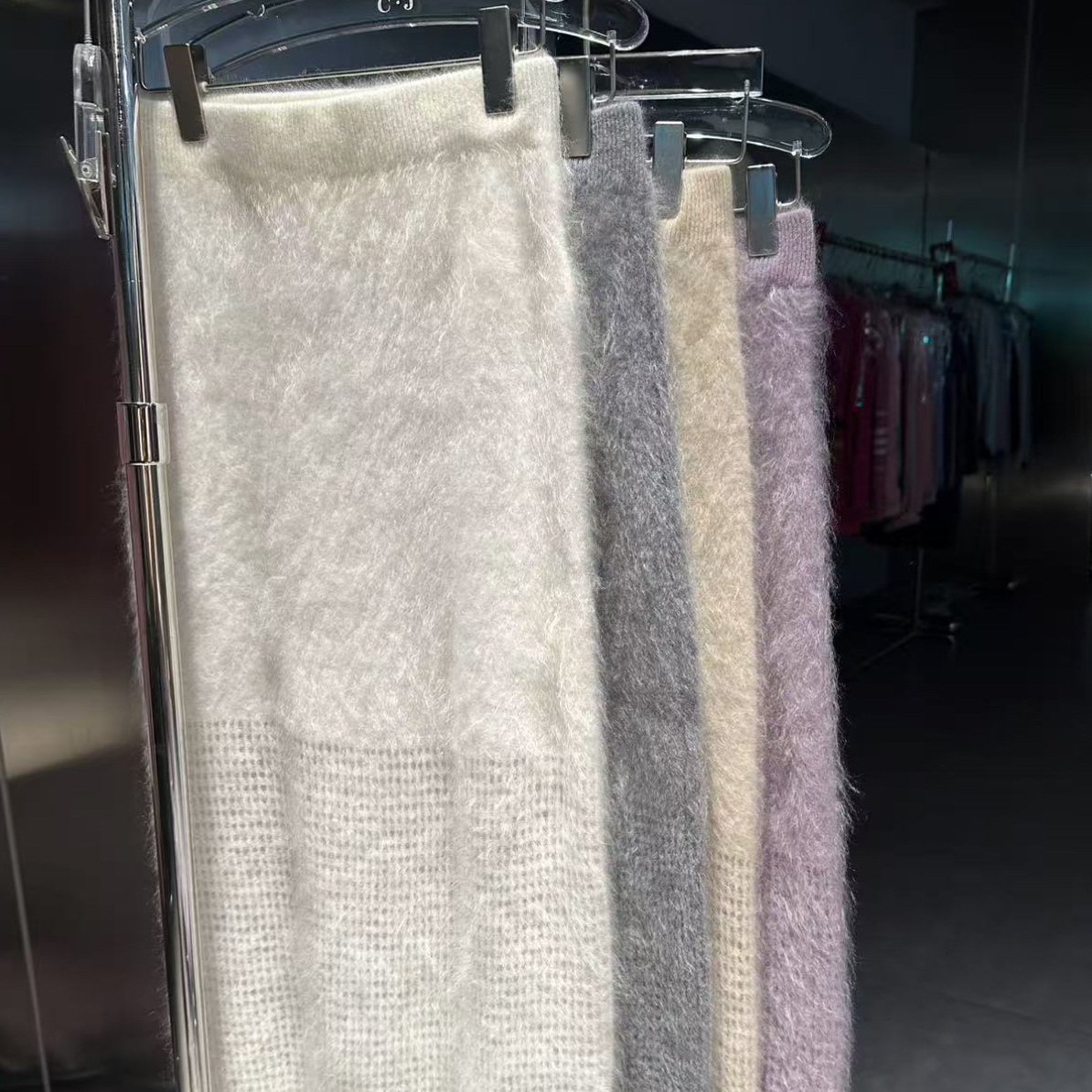 JML山羊绒拉绒直筒女士中长款冬季显瘦半身裙