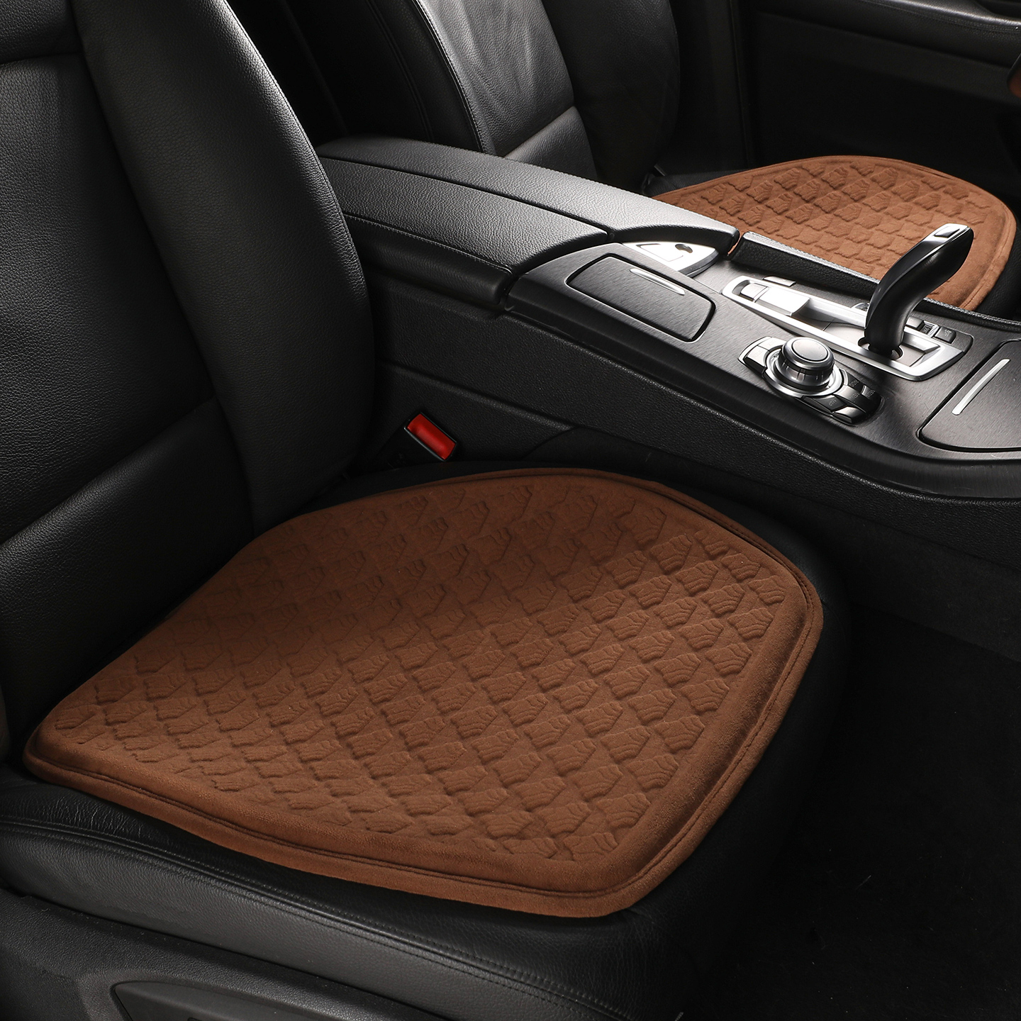 冬季法兰绒汽车坐垫加厚防滑冬季毛绒坐垫保暖垫元旦年货年终促销