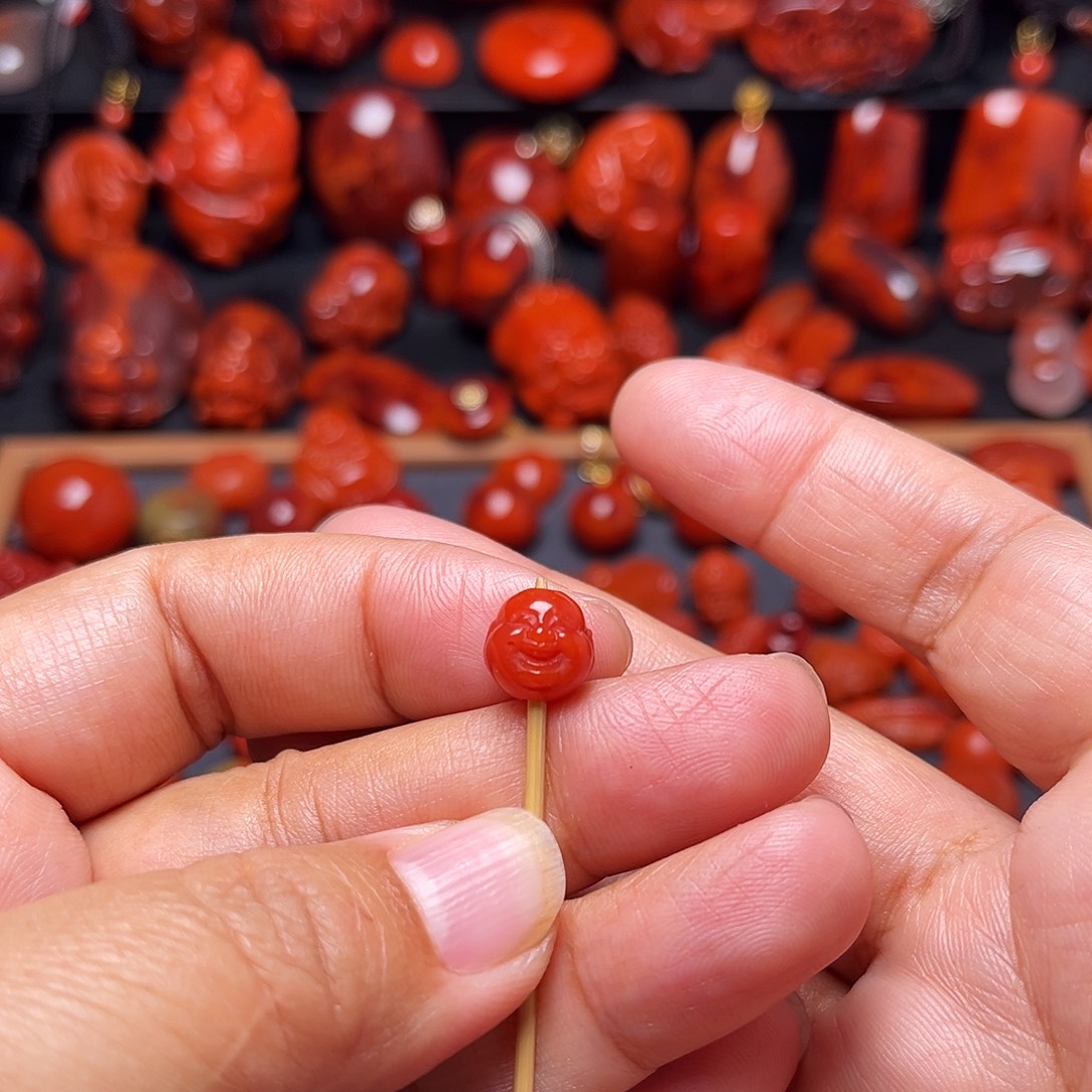 南红玛瑙未镶嵌配饰弥勒9.3mm