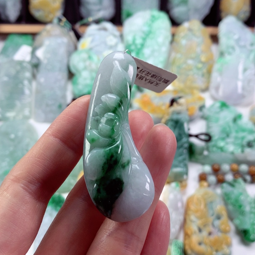 【闪购商品】翡翠吊坠(不含链)未镶嵌