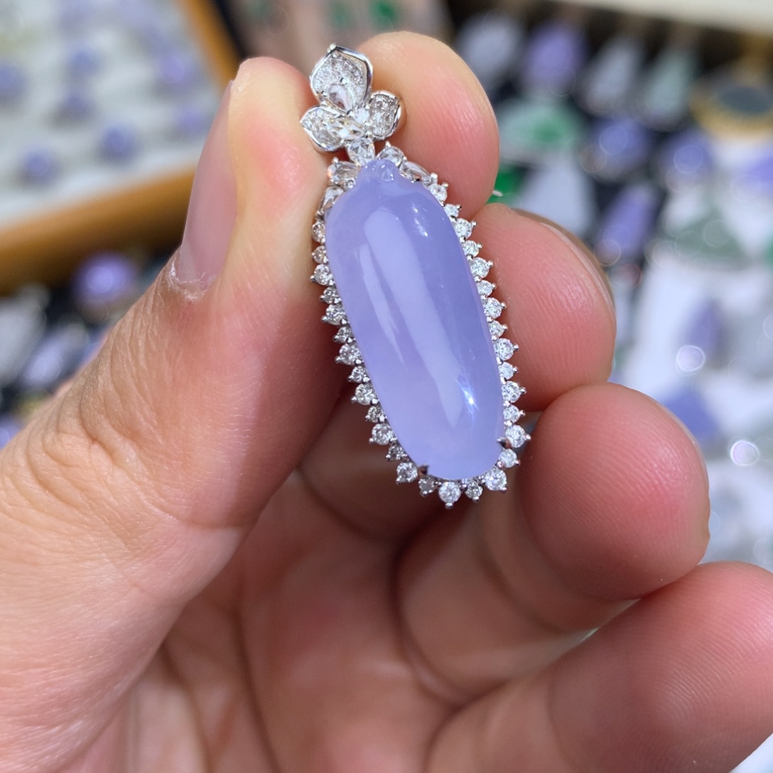 翡翠18K金镶嵌吊坠(不含链)签收后48小时鉴赏期