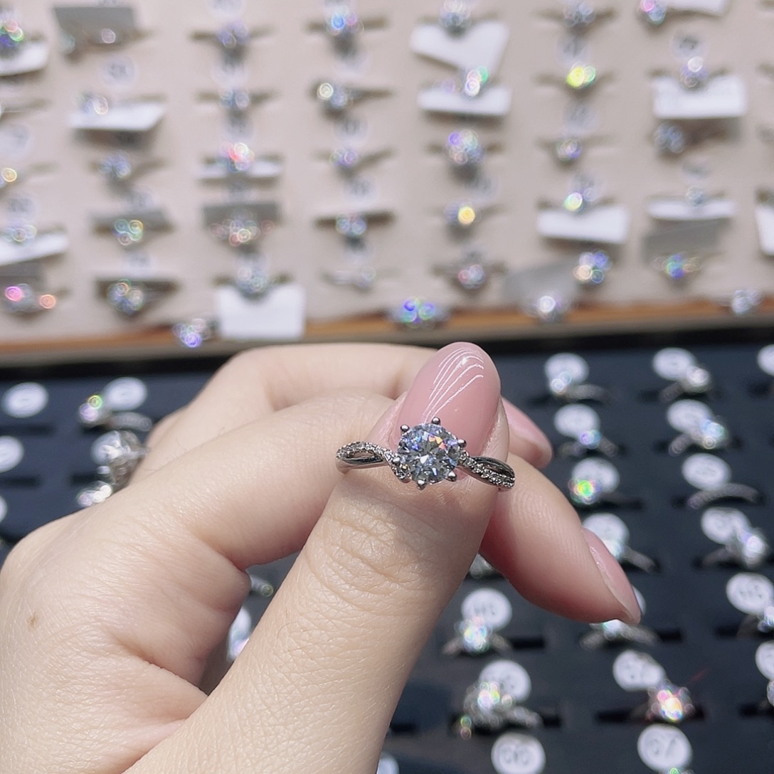 莫桑石非金属圈12。 诗诗六爪一克拉福利