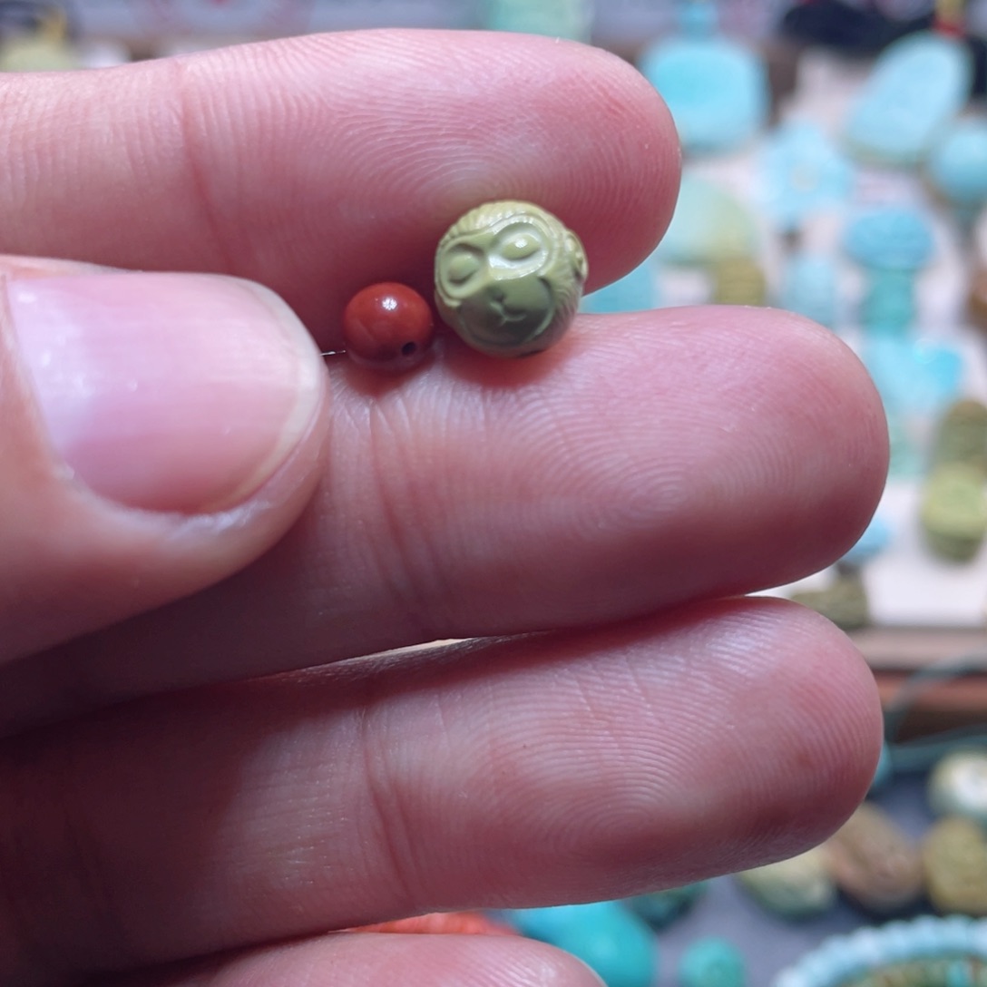 南红玛瑙配饰未镶嵌