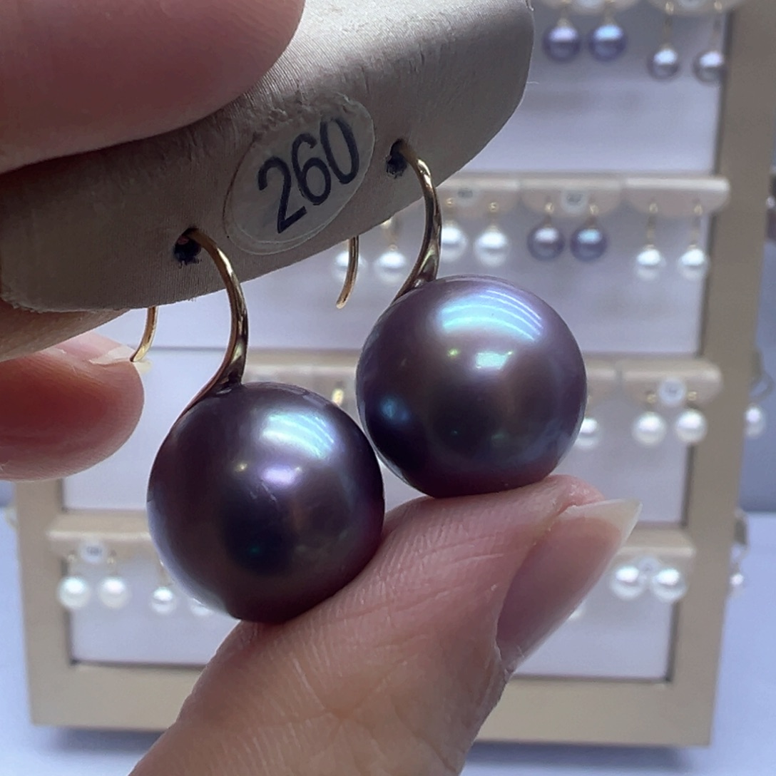 18K金镶嵌淡水珍珠耳饰