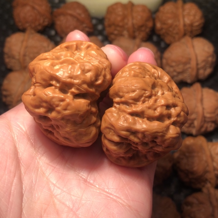 文玩核桃把件深开掐腰蹬腿42