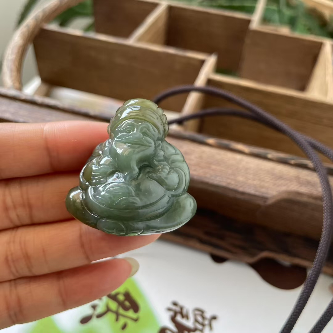 和田玉财神挂件吊坠项链天然玉石手工雕刻