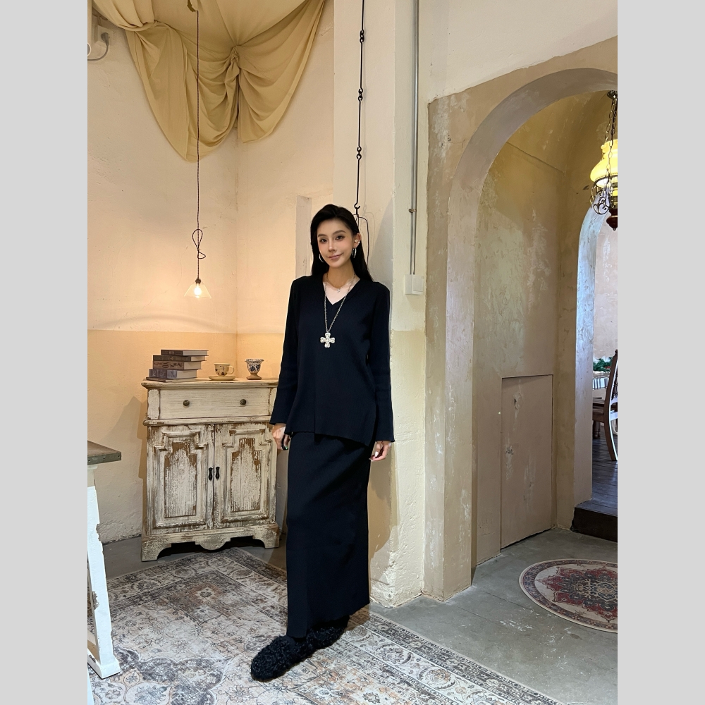 SHIRENYU 丨秋冬加厚气质老钱风V领针织毛衣高腰半身裙套装女