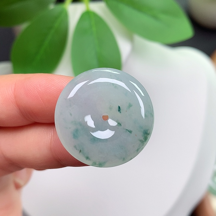 翡翠未镶嵌颈饰平安扣 24.4x5.2mm