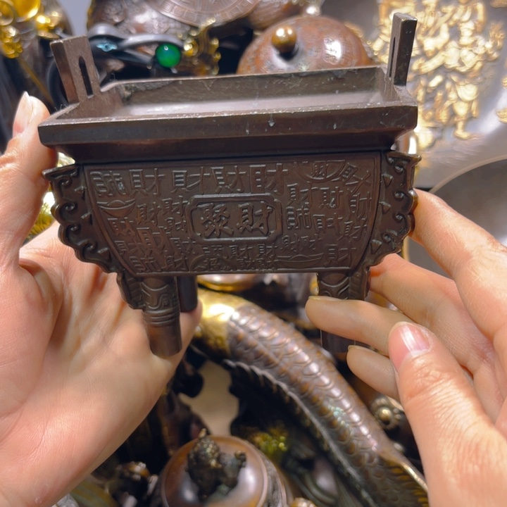 铜器摆件收收藏藏