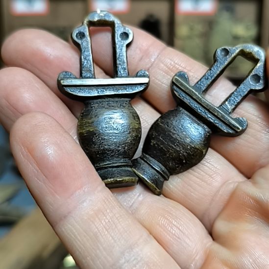 秋***叶硅胶拉手一对，包浆自然