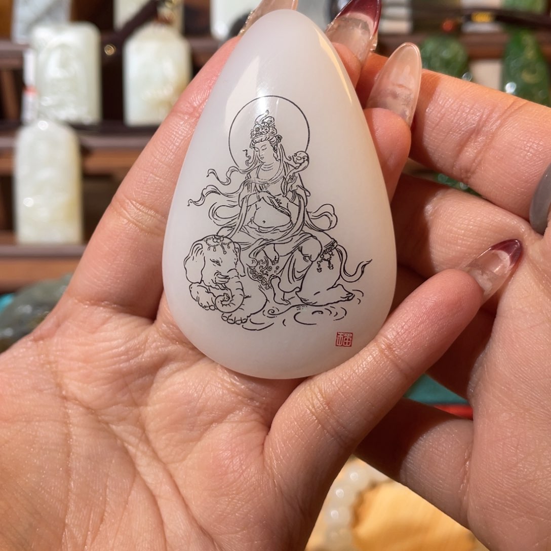 和田玉颈饰未镶嵌