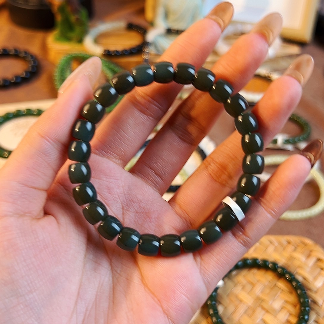 二***荔和田玉未镶嵌手串