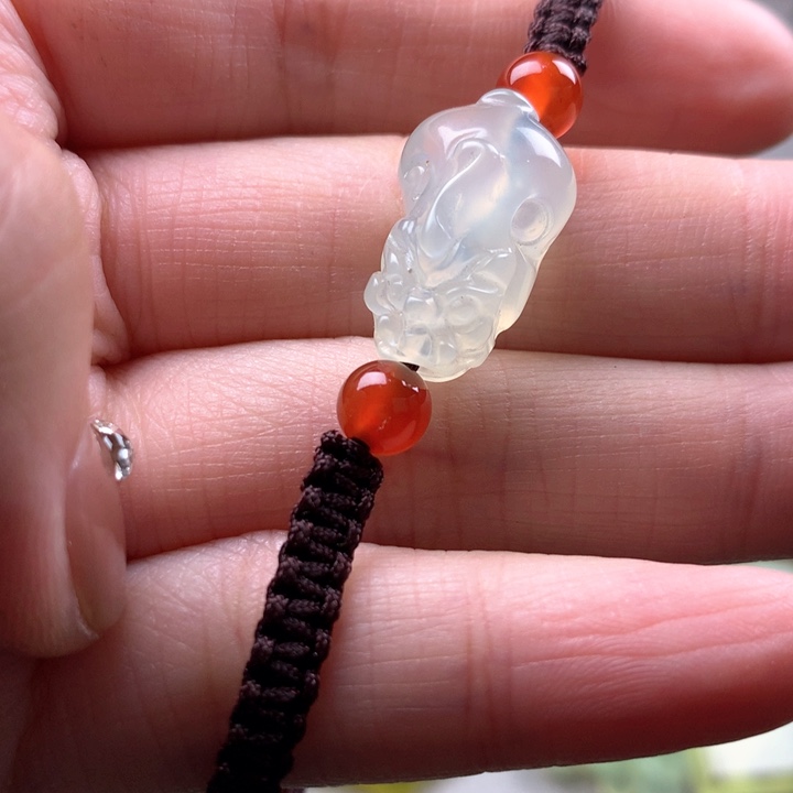 蛇纹石玉未镶嵌颈饰岫玉