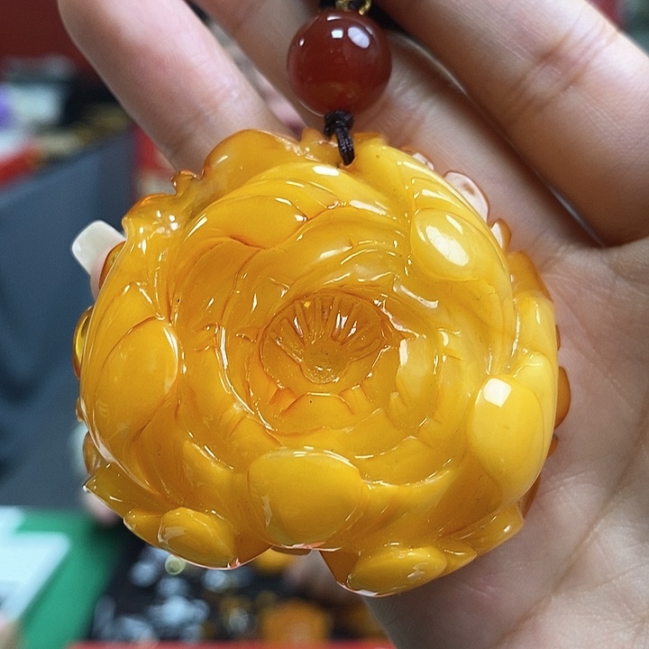 琥珀珠宝奇石未镶嵌