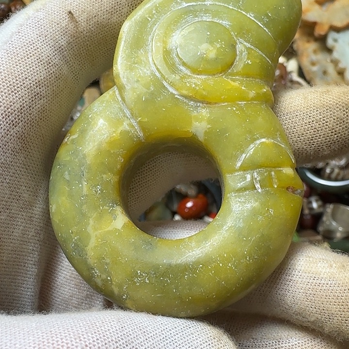 和田玉未镶嵌挂件