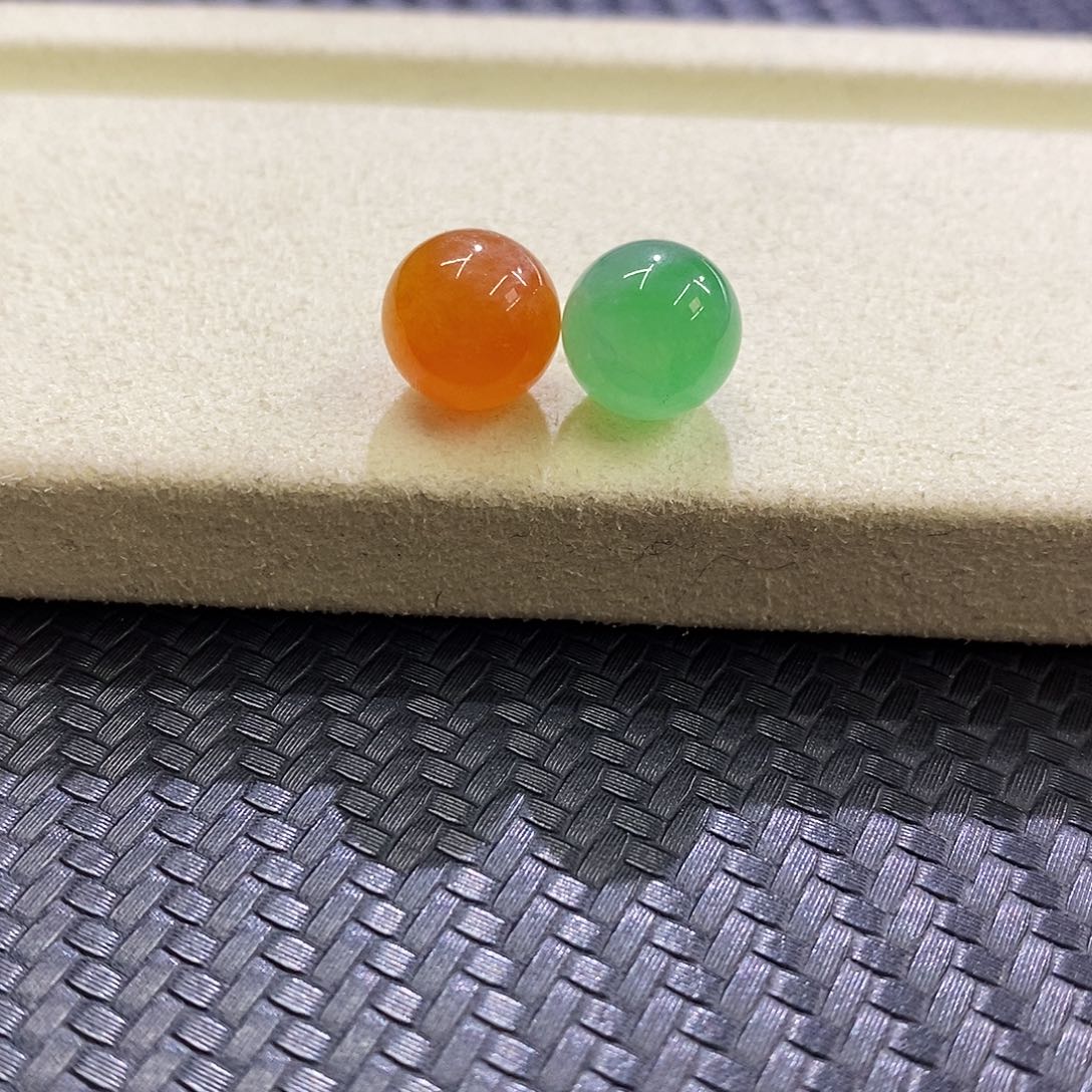 未镶嵌挂件翡翠一对卡9.2