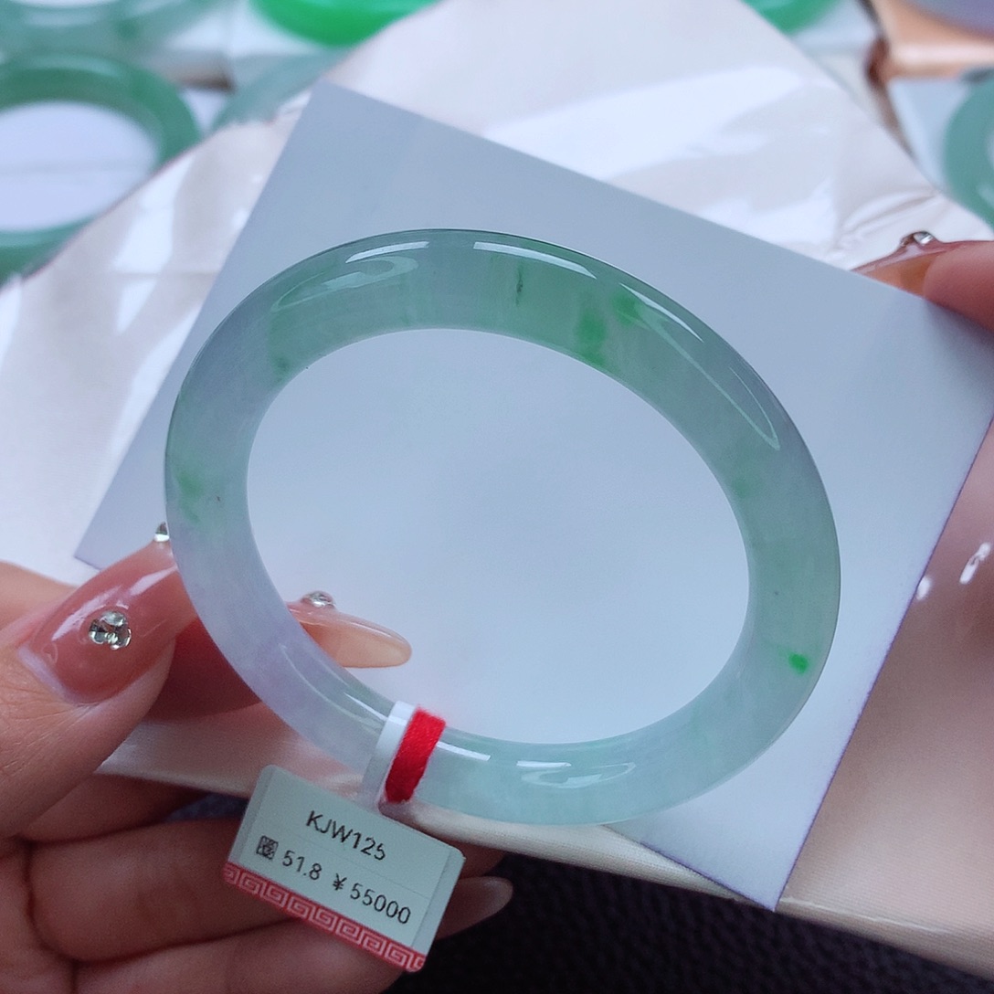 翡翠手镯未镶嵌51.52.53冰透春彩飘翠绿 8.5美人条