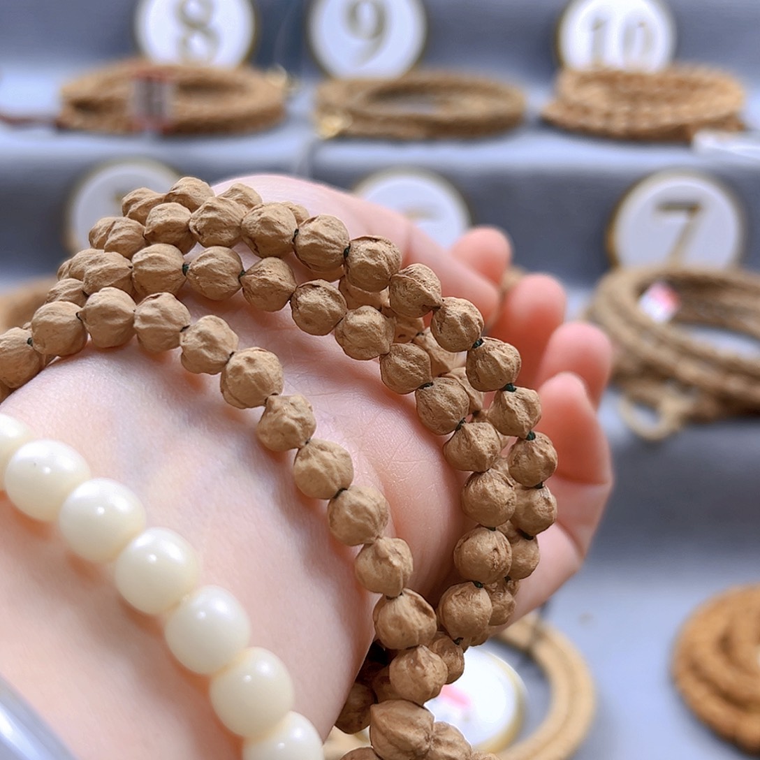 柏香籽/百香籽手串潜***～