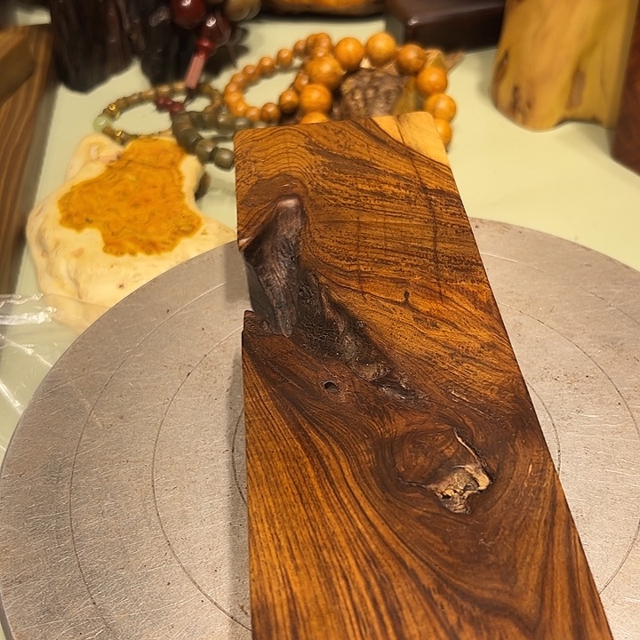 万***象紫檀木类端景台檀香