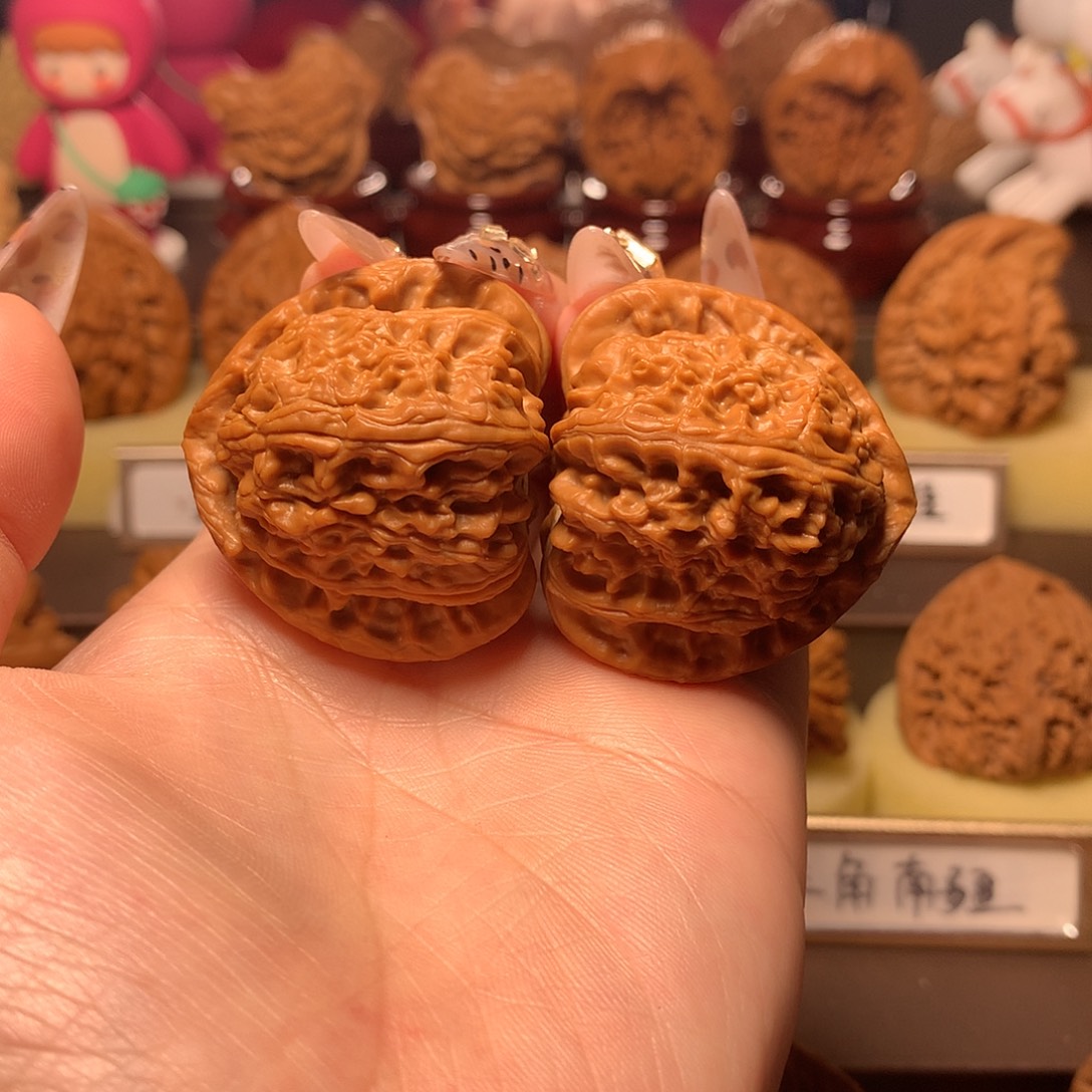 文玩核桃吊坠正三角白4 0