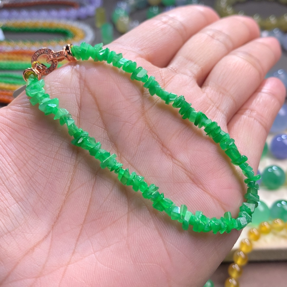 翡翠未镶嵌手链闭眼拍！冰阳绿碎碎