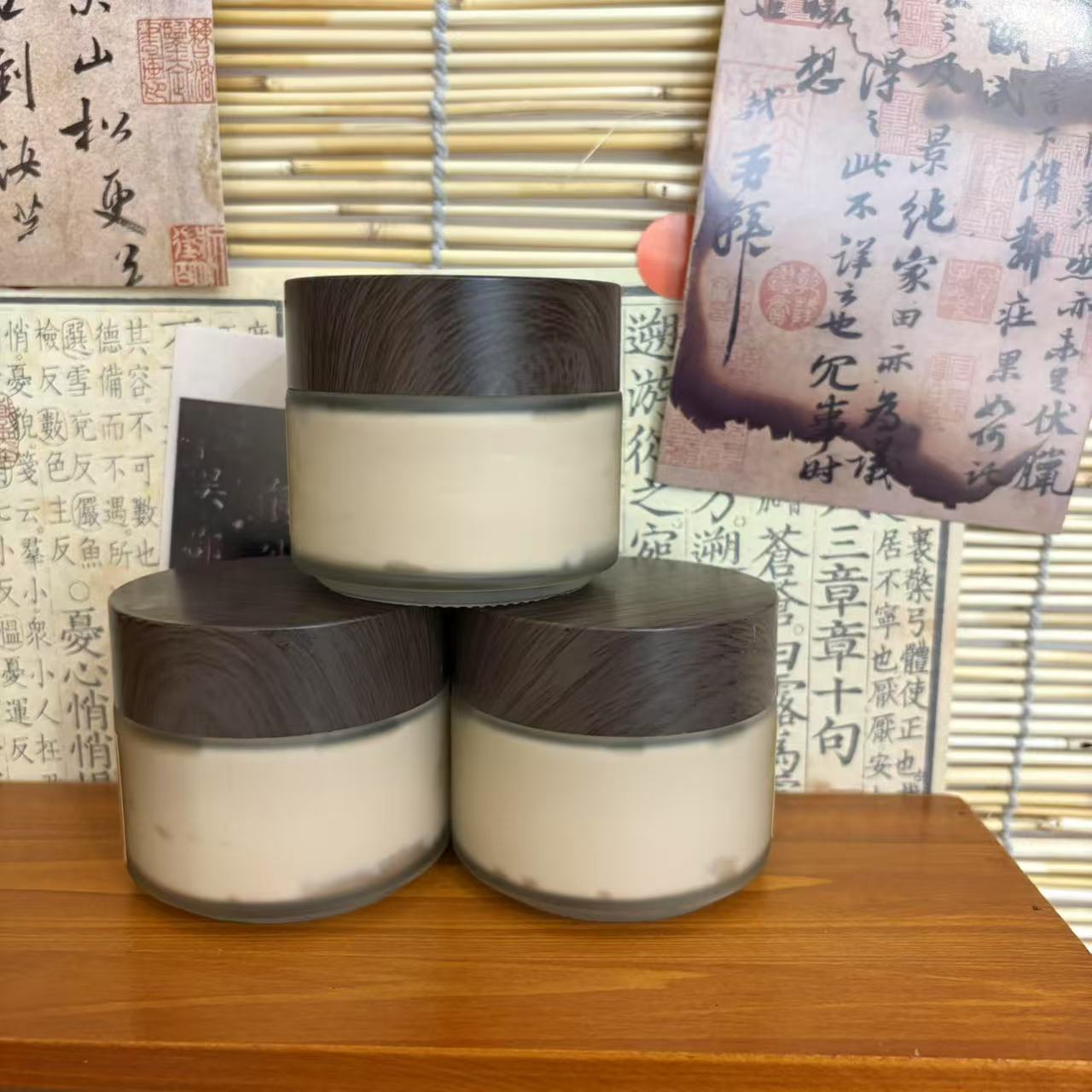 龙雪竭精油面膏100克三罐