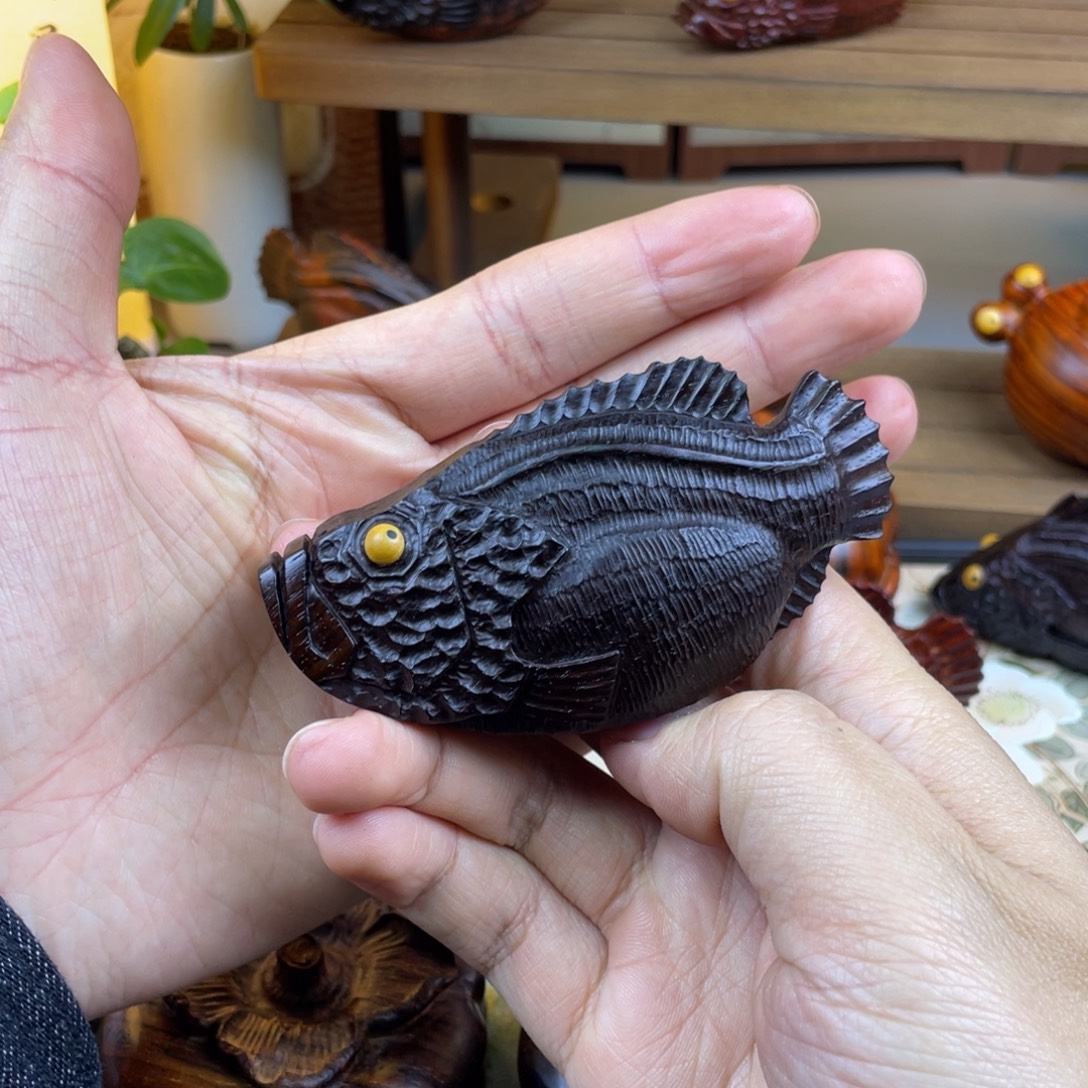 往***盐交趾黄檀（大红酸枝）