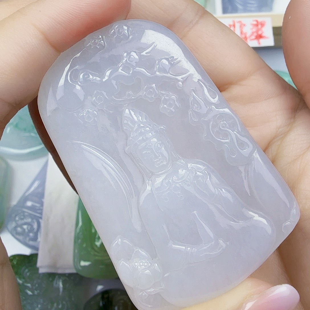 翡翠颈饰未镶嵌素衣