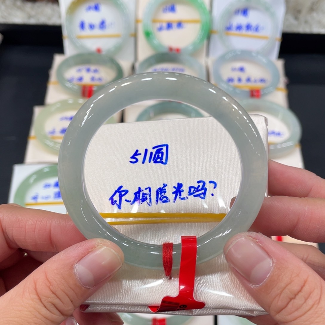 翡翠手镯未镶嵌缅甸翡翠天然翡翠