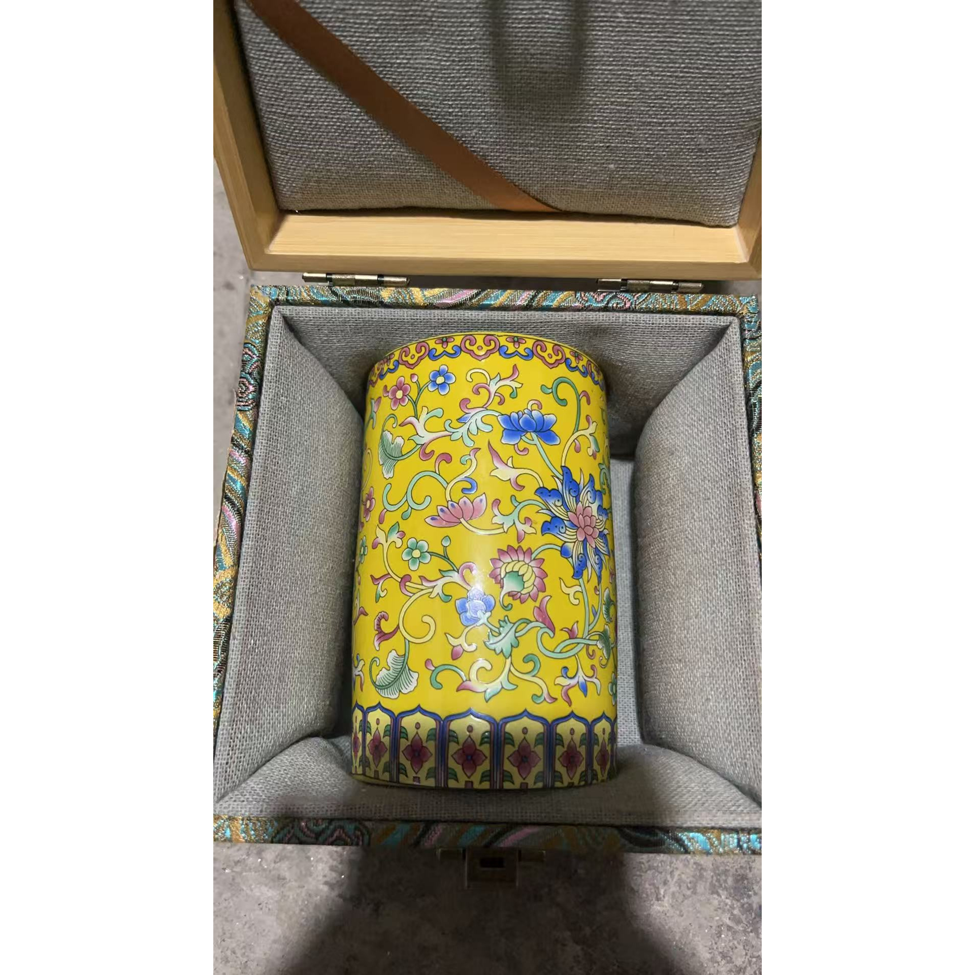 精品摆件小黄笔筒66