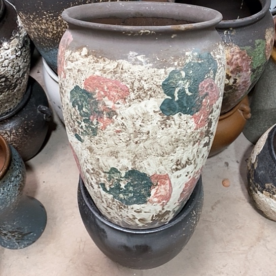 紫砂花盆口26高度41油画