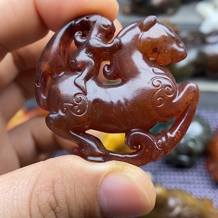 未镶嵌蛇纹石玉颈饰