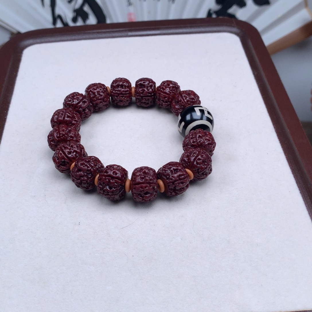 菩提吊坠未镶嵌金刚