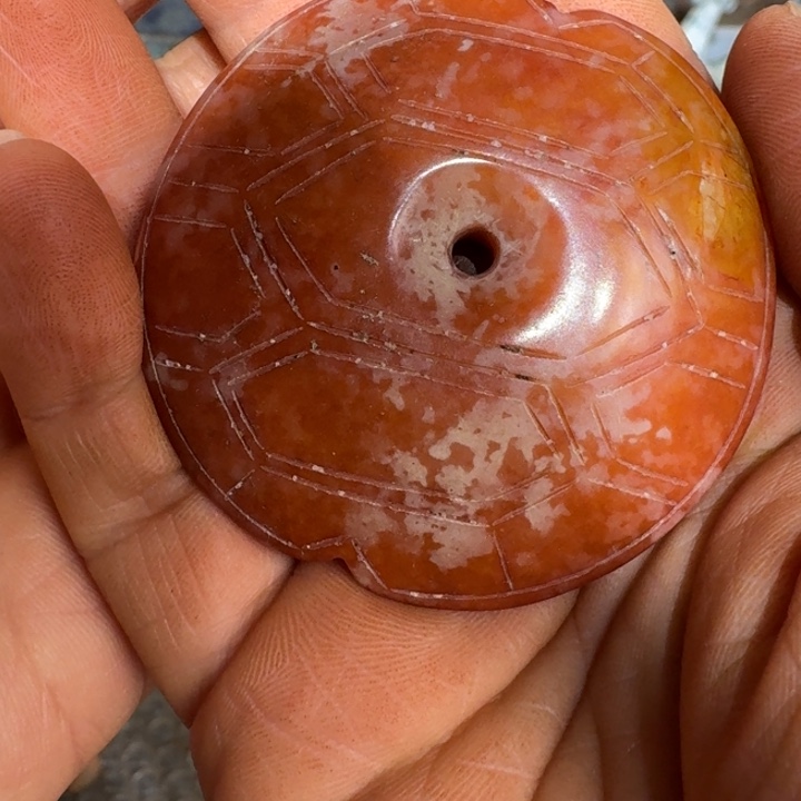 和田玉（糖玉）未镶嵌挂件
