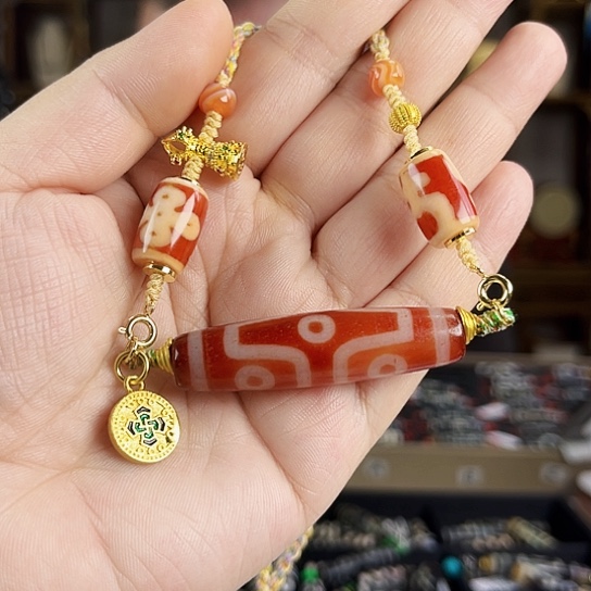 玛瑙/玉髓颈饰合金大****子