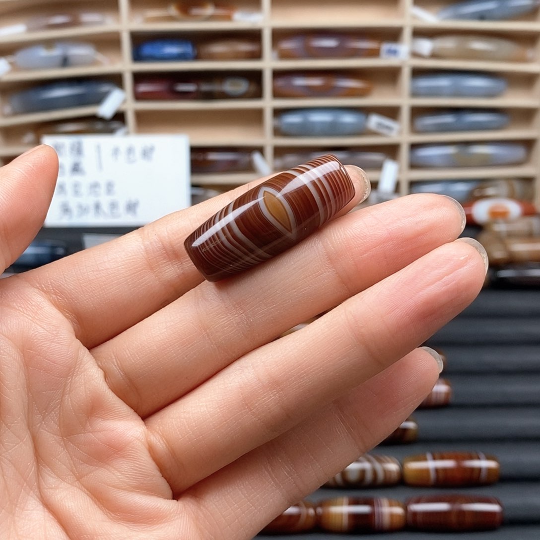 未镶嵌颈饰玛瑙/玉髓石**动