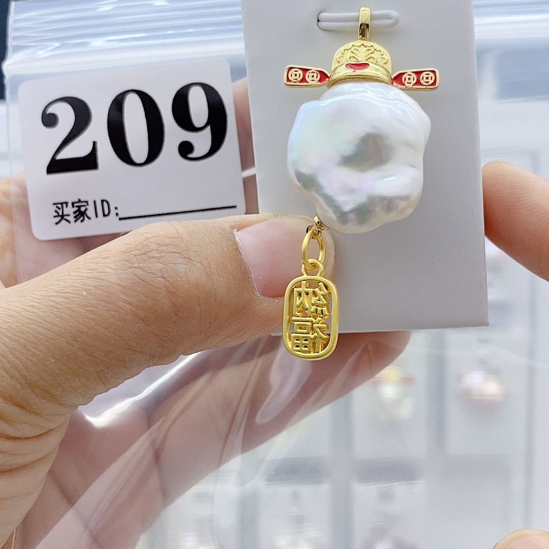 钛钢颈饰淡水珍珠