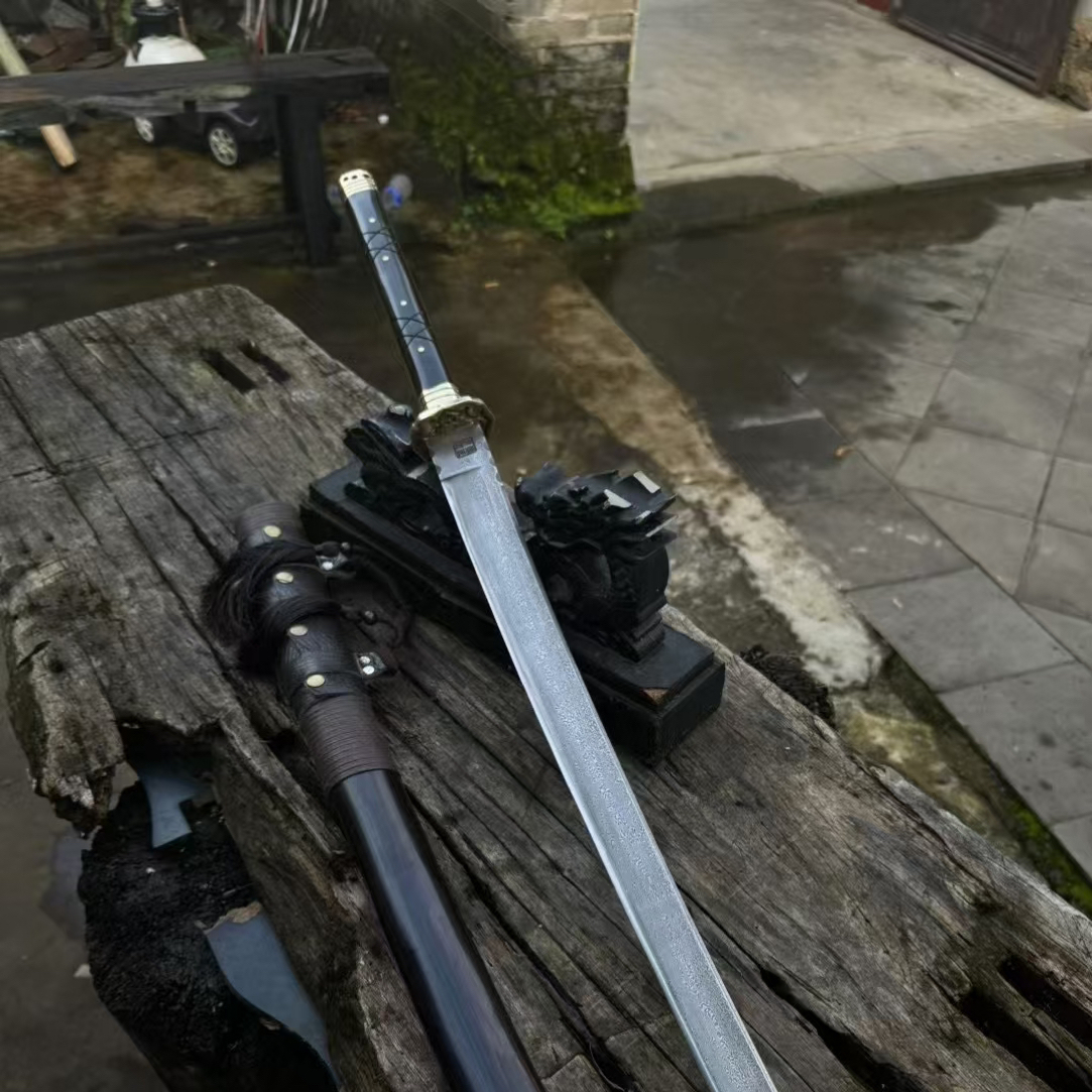 户撒黑武士一体龙骨黑武士非开刃收藏佳品