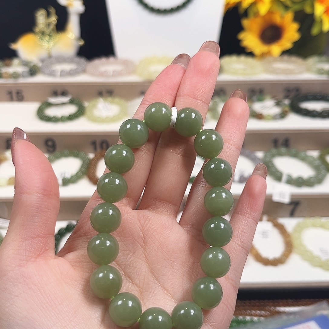 冀****和田玉未镶嵌手链