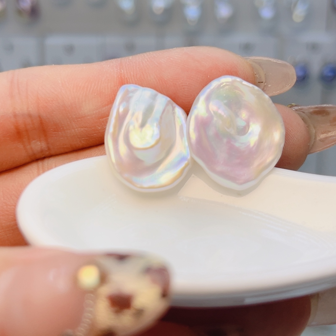 站***鱼颈饰淡水珍珠未镶嵌