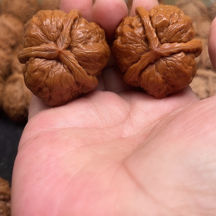 文玩核桃吊坠你们都在