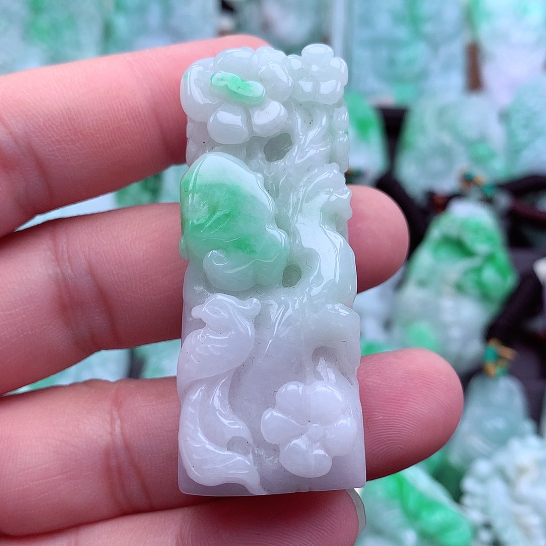 翡翠吊坠(不含链)未镶嵌