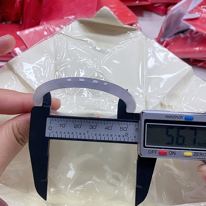 翡翠手镯未镶嵌6 