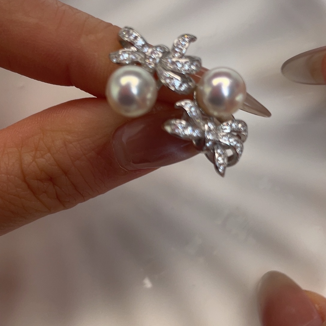 银S925镶嵌海水珍珠耳饰