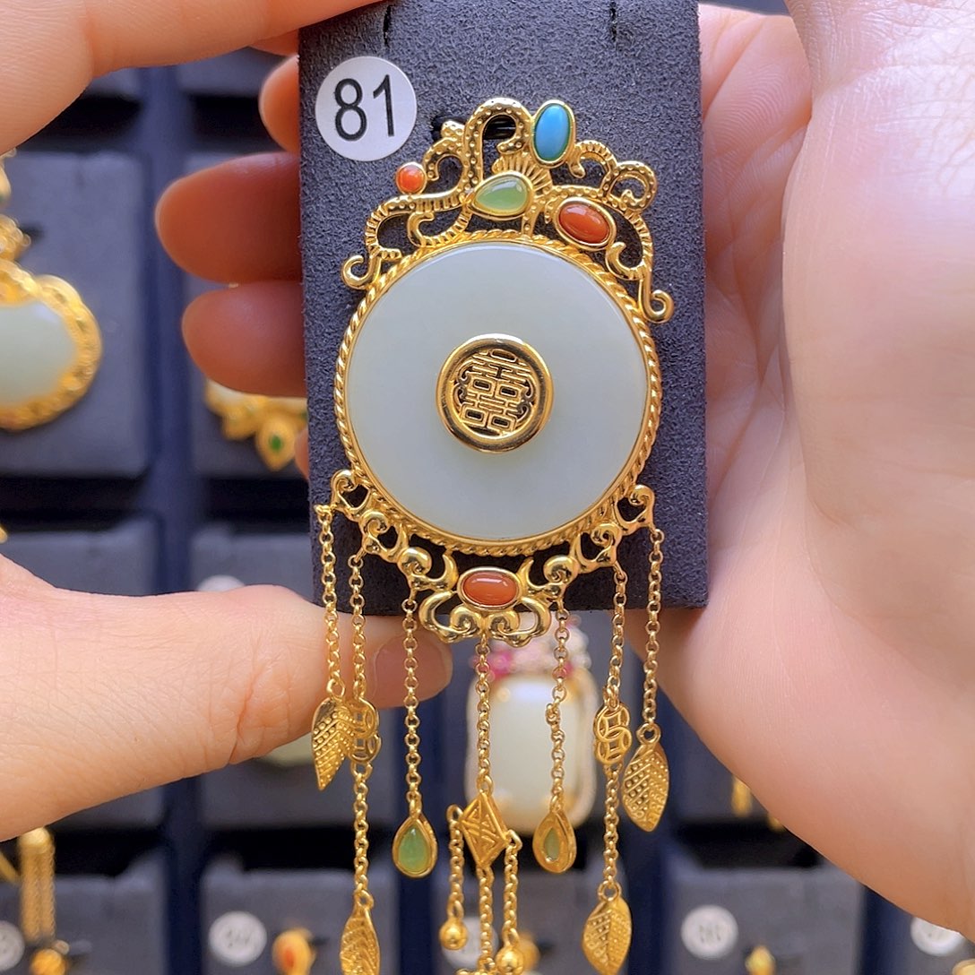 和田玉颈饰银S925镀金镶嵌