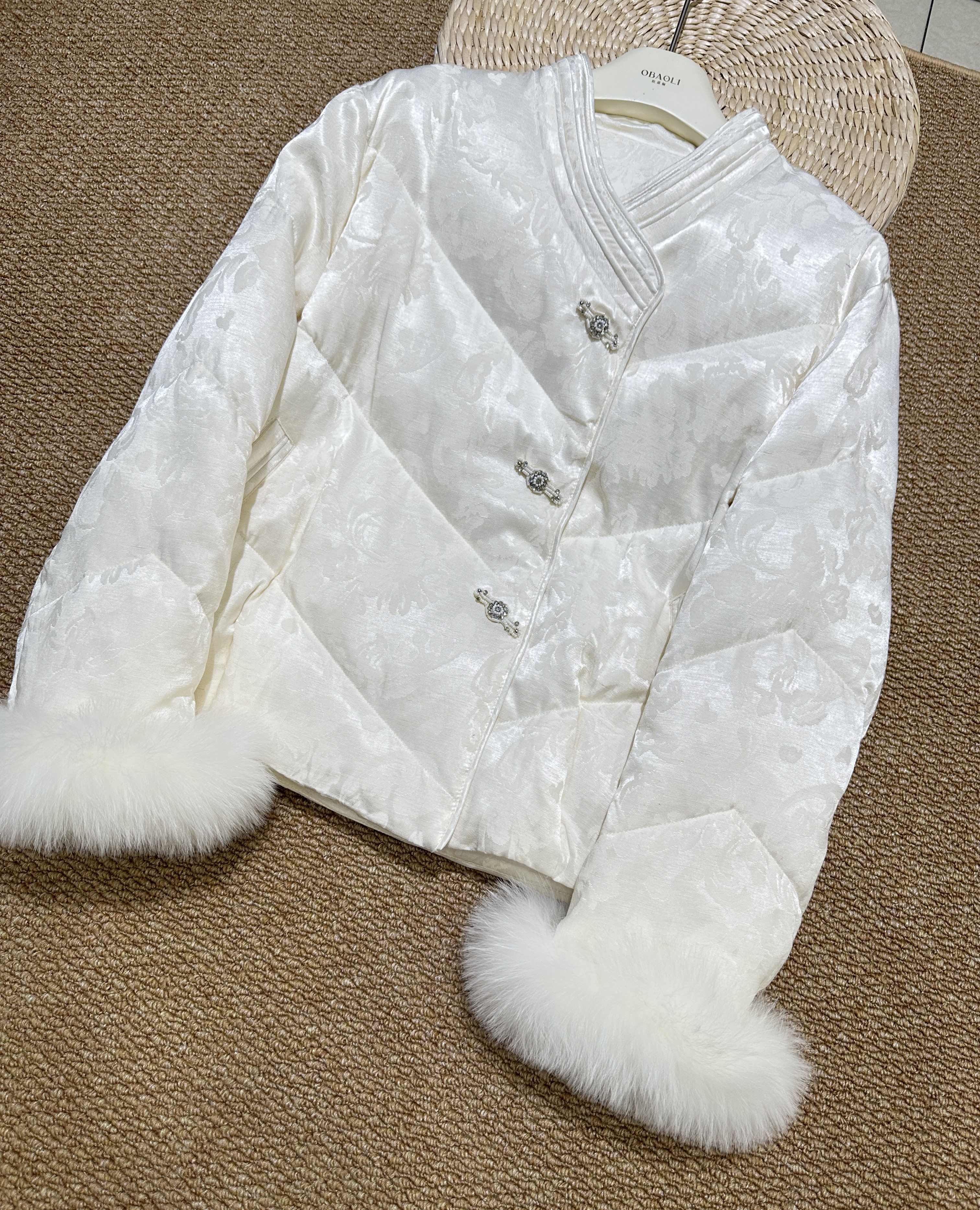 冬季新中式国风白鸭绒袖口单排扣时尚百搭保暖显瘦