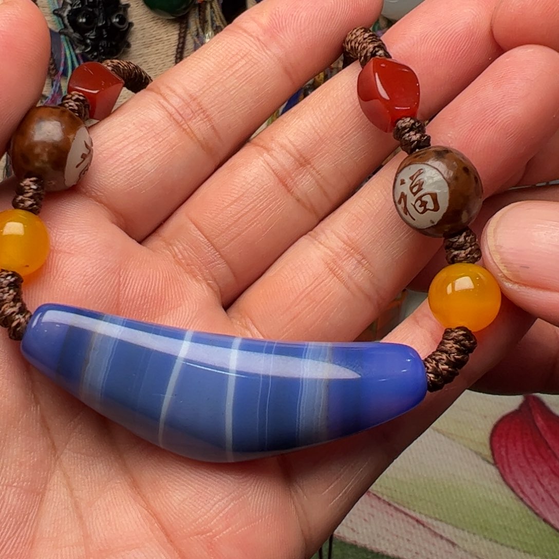 玛瑙/玉髓颈饰未镶嵌