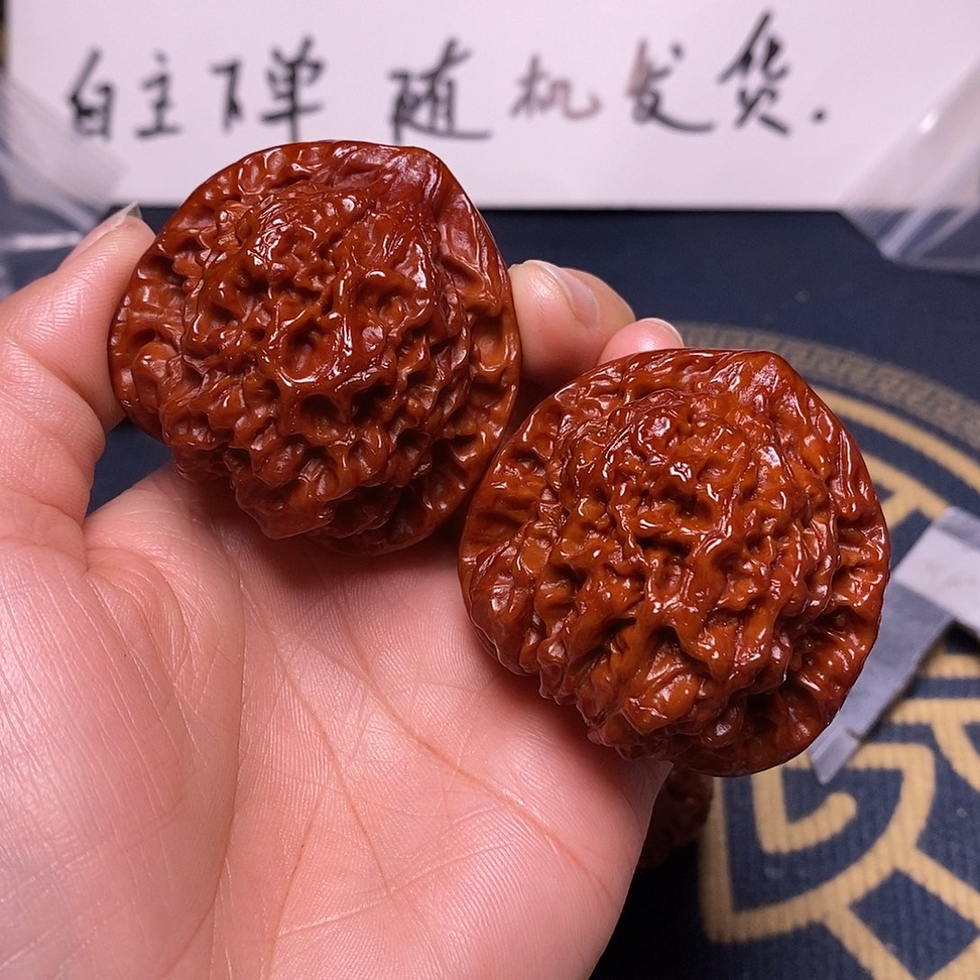 森***）文玩核桃吊坠46官帽